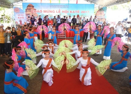 Bình Thuận: Rộn ràng lễ hội Katê của đồng bào Chăm