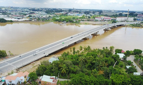 Sông Đồng Nai triều cường vùng hạ lưu xấp xỉ mức báo động 3