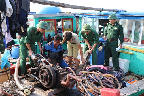 Quảng Ninh: Huyện đảo Cô Tô bắt giữ 15 tàu khai thác thủy sản trái phép