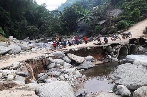 Lào Cai: Cần sớm sửa ngầm tràn bị sạt lở ở xã Cốc Mỳ (Bát Xát)