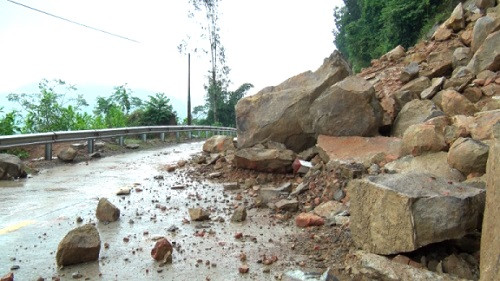 Nguy cơ xảy ra sạt lở đất, ngập úng tại các tỉnh từ Quảng Nam đến Khánh Hòa