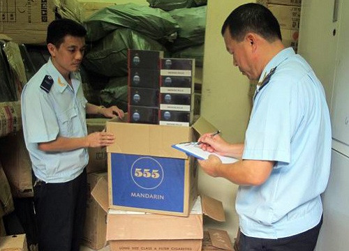 Hải quan Quảng Ninh: Thưởng nóng cho các tập thể lập chiến công thu giữ 55.000 bao thuốc lá nhập lậu
