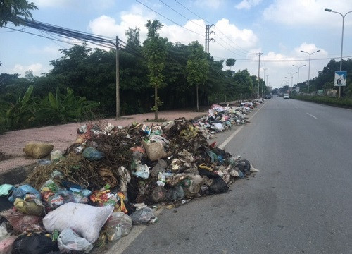 Hà Nội: Xử lý rác tồn đọng ở Sơn Tây