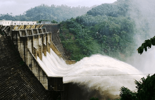 Quảng Nam: Chỉ đạo khẩn 2 thủy điện vận hành hạ mực nước đón lũ