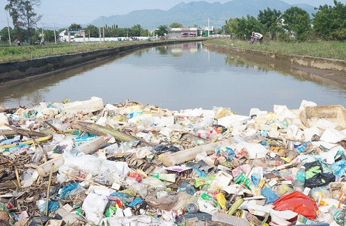 Ninh Thuận: Báo động ô nhiễm môi trường kênh Nam