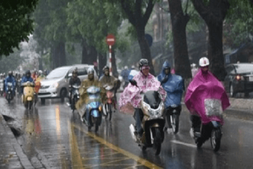 Dự báo thời tiết ngày 8/11: Cả nước có mưa rào và dông rải rác, Nam Bộ đề phòng tố lốc