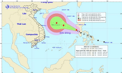 Chưa khắc phục xong hậu quả cơn bão số 12, Biển Đông lại đón bão số 13 với sức gió giật cấp 12