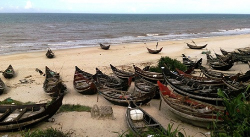Từ 9h sáng 18/11 Thừa Thiên – Huế cấm biển phòng tránh đợt mưa lũ mới