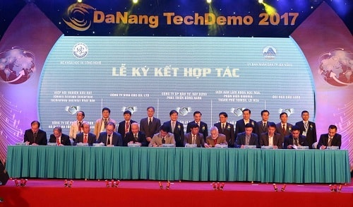 Khai mạc Trình diễn và kết nối cung – cầu công nghệ năm 2017