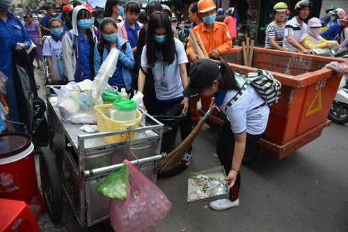 200 tình nguyện viên tham gia “Sạch hơn nhé Sài Gòn”