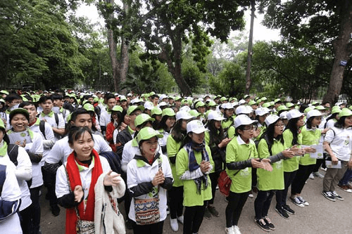 Sinh viên Hà Nội tham gia chương trình “Giao thông xanh vì Việt Nam Xanh”