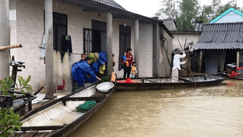Các tỉnh từ Thừa Thiên Huế đến Khánh Hòa đề phòng nguy cơ xảy ra lũ quét, sạt lở đất và ngập lụt