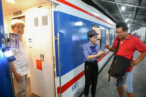 Hôm nay 15/12 chính thức thực hiện kiểm soát vé tự động tại ga Hà Nội và ga Sài Gòn