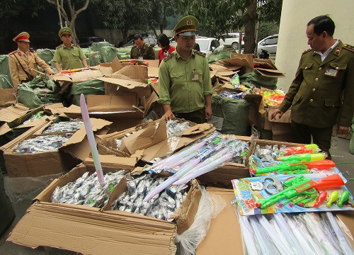 Nghệ An: Thu giữ gần 10.000 món đồ chơi bạo lực