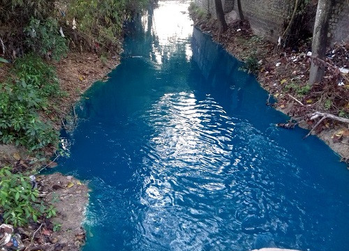 Tây Ninh nước suối Lâm Vồ xuất hiện nước màu xanh