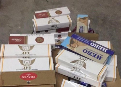 Long An “chặn đường” 1.230 gói thuốc lá nhập lậu vào Việt Nam