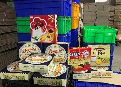 Hà Nội thu giữ 4.000 sản phẩm bánh kẹo nhái thương hiệu nổi tiếng
