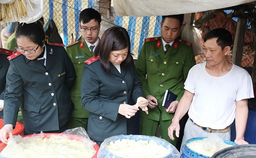 TP.Phủ Lý (Hà Nam) cơ sở kinh doanh măng tươi bị xử phạt do không đảm bảo vệ sinh an toàn thực phẩm