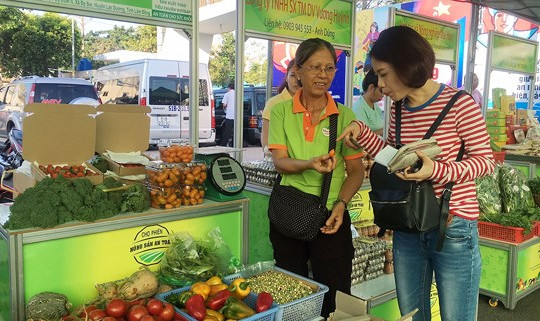 Khai mạc chợ phiên Nông sản an toàn lần thứ 4 tại Tp. Hồ Chí Minh