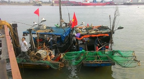 Nghệ An phát hiện và bắt giữ 3 phương tiện đánh bắt hải sản trái phép