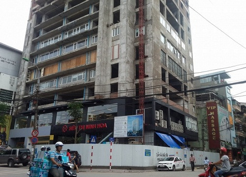 Nhiều dự án bất động sản bị bỏ hoang giữa lòng Hà Nội
