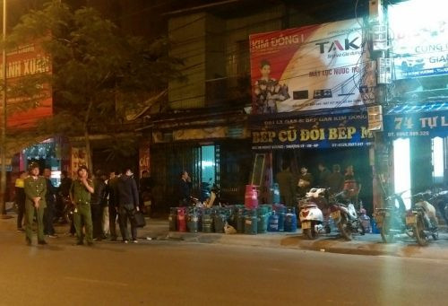 “Hỏa hoạn” tại cửa hàng gas, 3 người nhập viện do bị ngat
