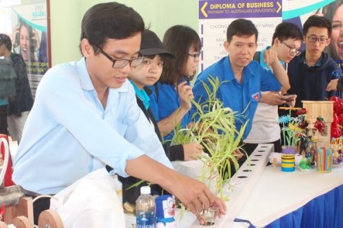 Ngày hội học sinh “Khi tôi 18”
