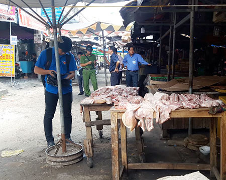 Hậu Giang: Phát hiện gần 100kg thịt heo không đảm bảo an toàn tiêu thụ ngoài chợ