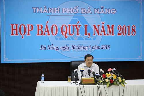 Chủ tịch Tp. Đà Nẵng yêu cầu chủ đầu tư mở lối cho người dân làng Nam Ô
