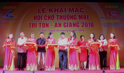 Khai mạc Hội chợ Thương mại Tri Tôn – An Giang 2018