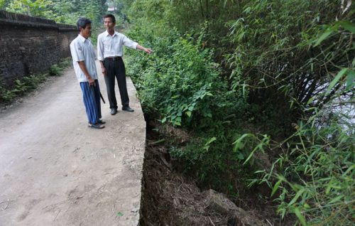Thái Nguyên: Sạt lở bờ sông đe dọa cuộc sống của người dân