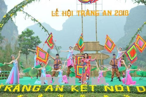 Ninh Bình từng bừng khai mạc Lễ hội Tràng An năm 2018