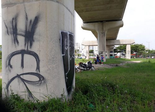 Thân trụ cầu Metro Tp. Hồ Chí Minh trở thành “sân diễn” của nghệ thuật đường phố Graffiti
