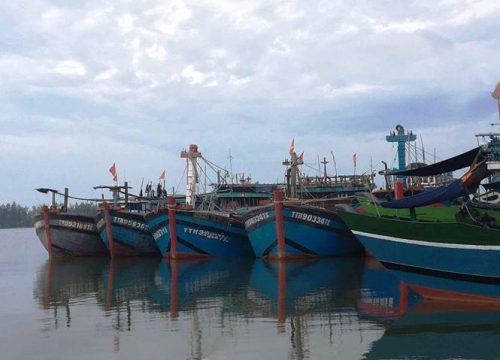 Thừa Thiên – Huế: Cấm biển và kêu gọi tàu thuyền trên biển về nơi trú ẩn an toàn trước 19 giờ ngày 3/6