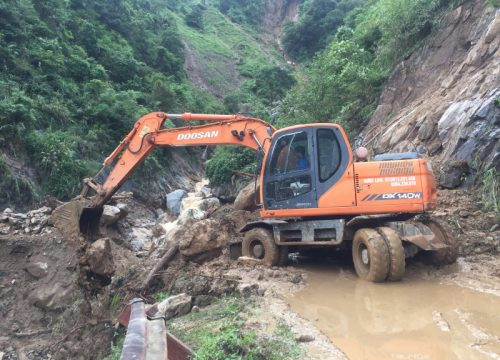 Yên Bái: Mưa lớn gây sạt lở nghiêm trọng tại tuyến đường tỉnh lộ 174