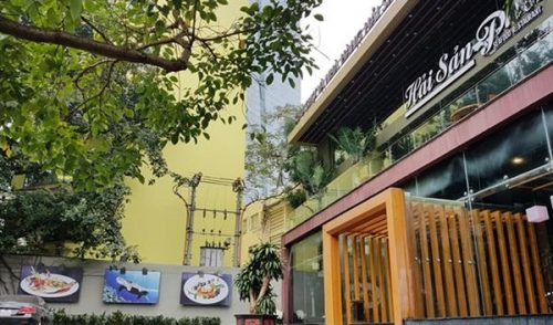 Hà Nội yêu cầu chấm dứt hoạt động trông giữ xe và nhà hàng tại mương Phan Kế Bính trước ngày 10/6