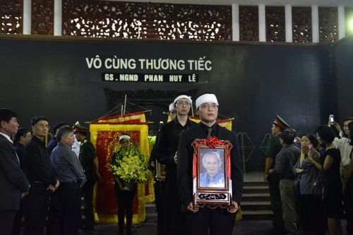 Vĩnh biệt nhà giáo nhân dân, nhà sử học tài danh Phan Huy Lê