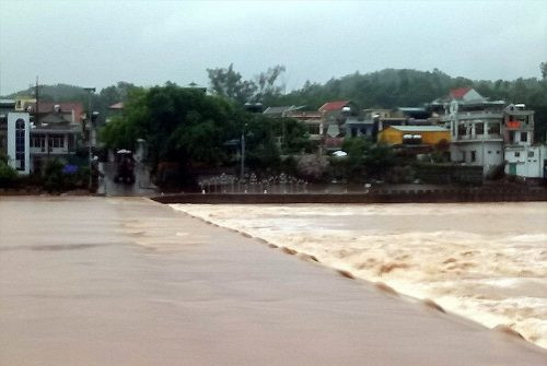 Sau bão số 3, nhiều huyện ở Quảng Ninh bị cô lập do lũ