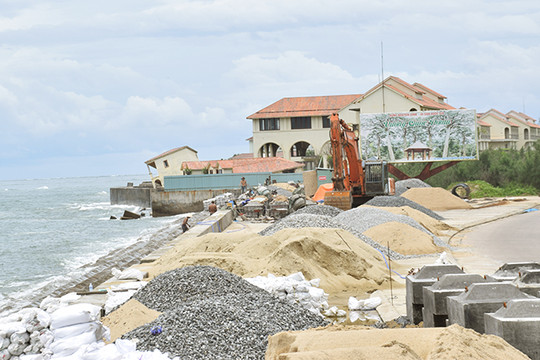 Đầu tư hơn 54 tỷ đồng làm kè chống xâm thực tại bờ biển Cửa Đại