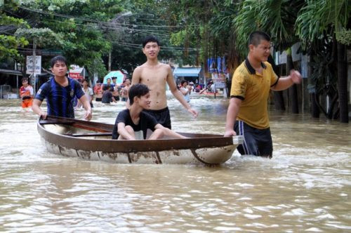 Mưa to kéo dài, Khánh Hòa và Ninh Thuận đứng trước nguy cơ ngập úng