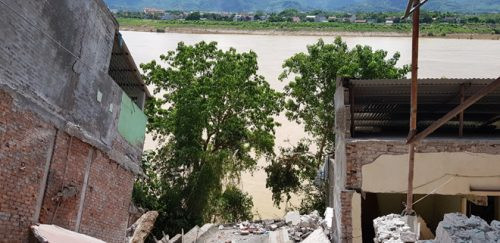 Hòa Bình khẩn cấp khắc phục sạt lở vùng hạ du sông Đà