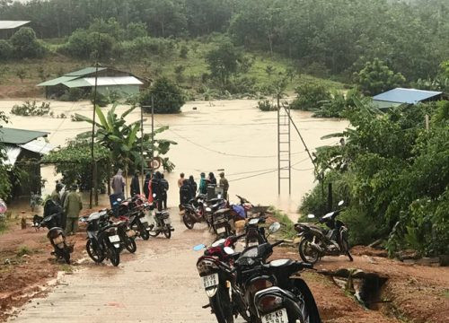 Kon Tum: Huyện Ia H’Drai khắc phục hậu quả mưa lũ