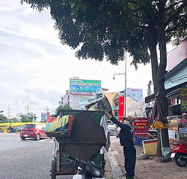 Bà Rịa-Vũng Tàu: Phạt xe thu gom rác gây mất vệ sinh môi trường
