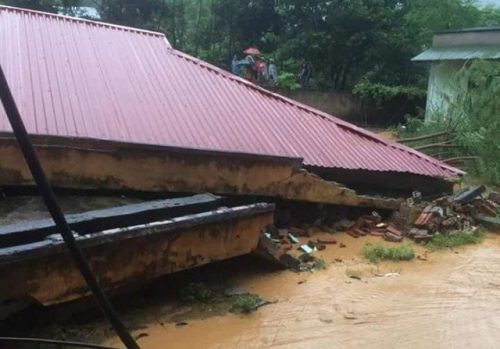 Bộ GD&ĐT ra công điện khẩn về công tác ứng phó lũ lụt trước thềm khai giảng