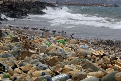 Trung Quốc: Tạo ra nhựa có thể phân rã trong nước biển