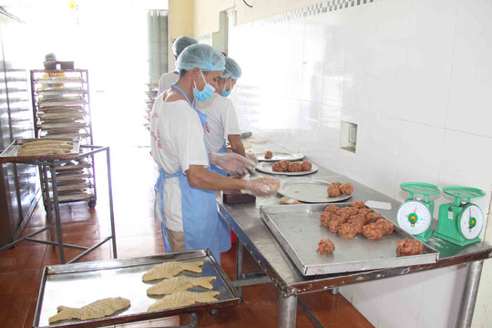 Huyện Tiên Lãng (Hải Phòng): Chủ động trong công tác thanh, kiểm tra an toàn thực phẩm dịp Tết trung thu