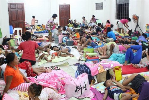 Bão Mangkhut khiến tàn phá dữ dội, gây mưa lớn và gió giật mạnh ở Philippines