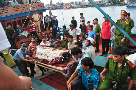 Đà Nẵng: Cung cấp kiến thức an toàn hàng hải cho ngư dân