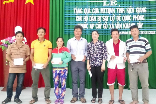 Kiên Giang: Hỗ trợ hộ dân bị sạt lở tại xã Vân Khánh Tây, huyện An Minh