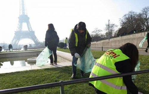 Học người Pháp ‘quét’ rác nhựa ra khỏi đất nước